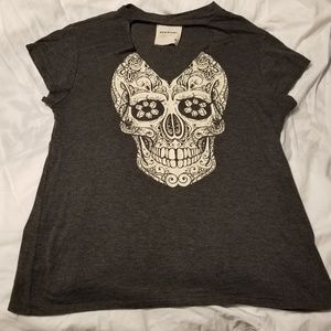 Skull shirt